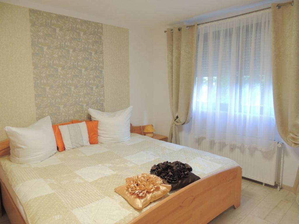 Top Ferienwohnung Mit Tiefgaragenstellplatz, Auch Fuer Laengere Aufenthalte ซัสบาควัลเดิน ภายนอก รูปภาพ