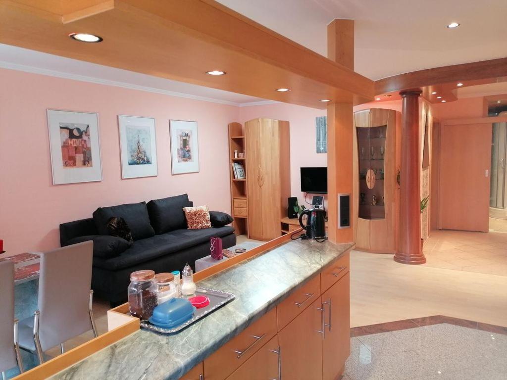 Top Ferienwohnung Mit Tiefgaragenstellplatz, Auch Fuer Laengere Aufenthalte ซัสบาควัลเดิน ภายนอก รูปภาพ